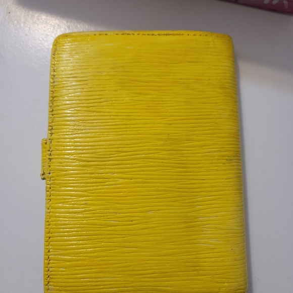Authentic Louise vuitton agenda cover - Picture 2 of 8